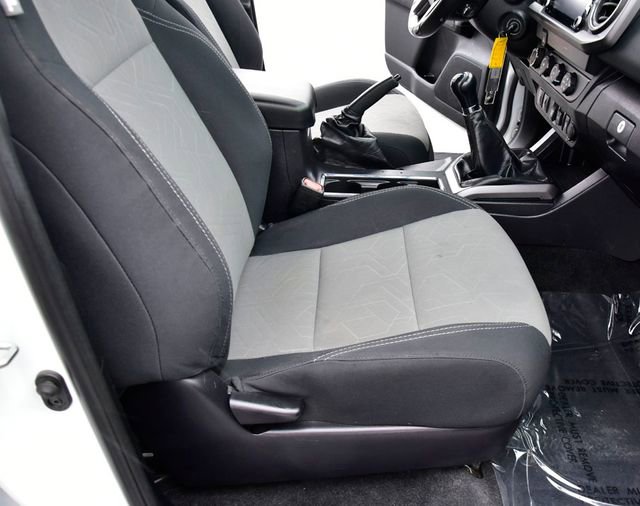 Used 2020 Toyota Tacoma TRD Off-Road image 11