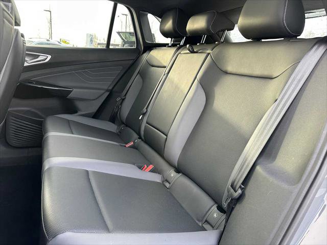 Used 2023 Volkswagen ID.4 Pro S Plus image 17