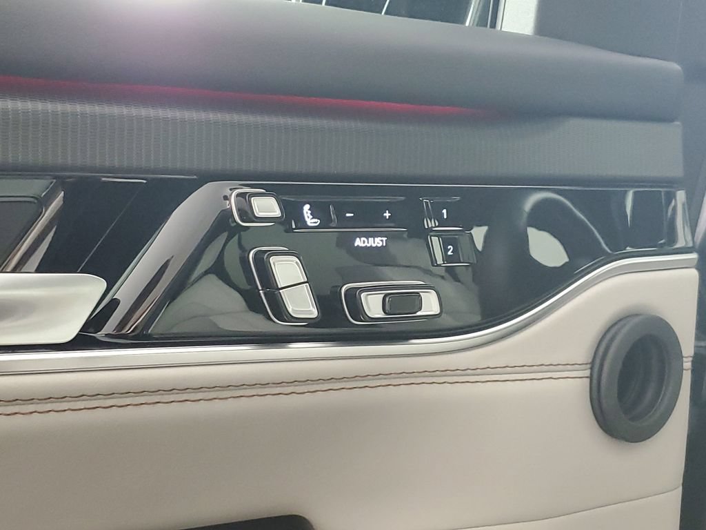 New 2026 Jeep Grand Wagoneer Summit AWD/4WD image 31