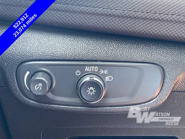 Used 2025 Chevrolet TrailBlazer LT w/ LT Cold Weather Package AWD/4WD image 34