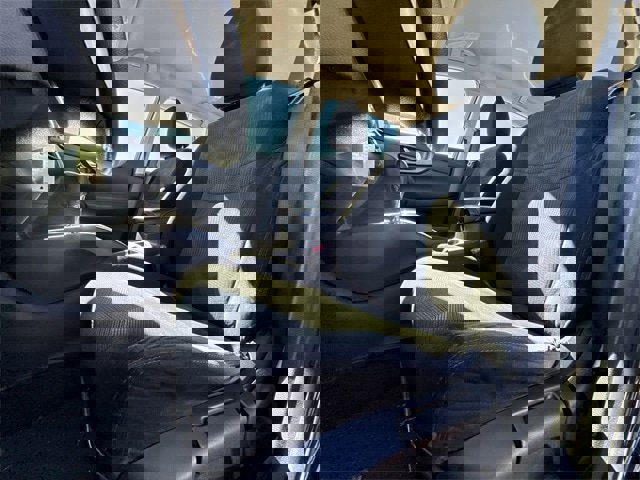 Used 2015 Nissan Rogue S image 11