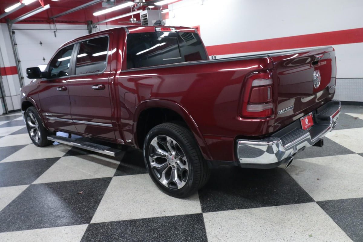 Used 2019 RAM 1500 Laramie AWD/4WD image 6