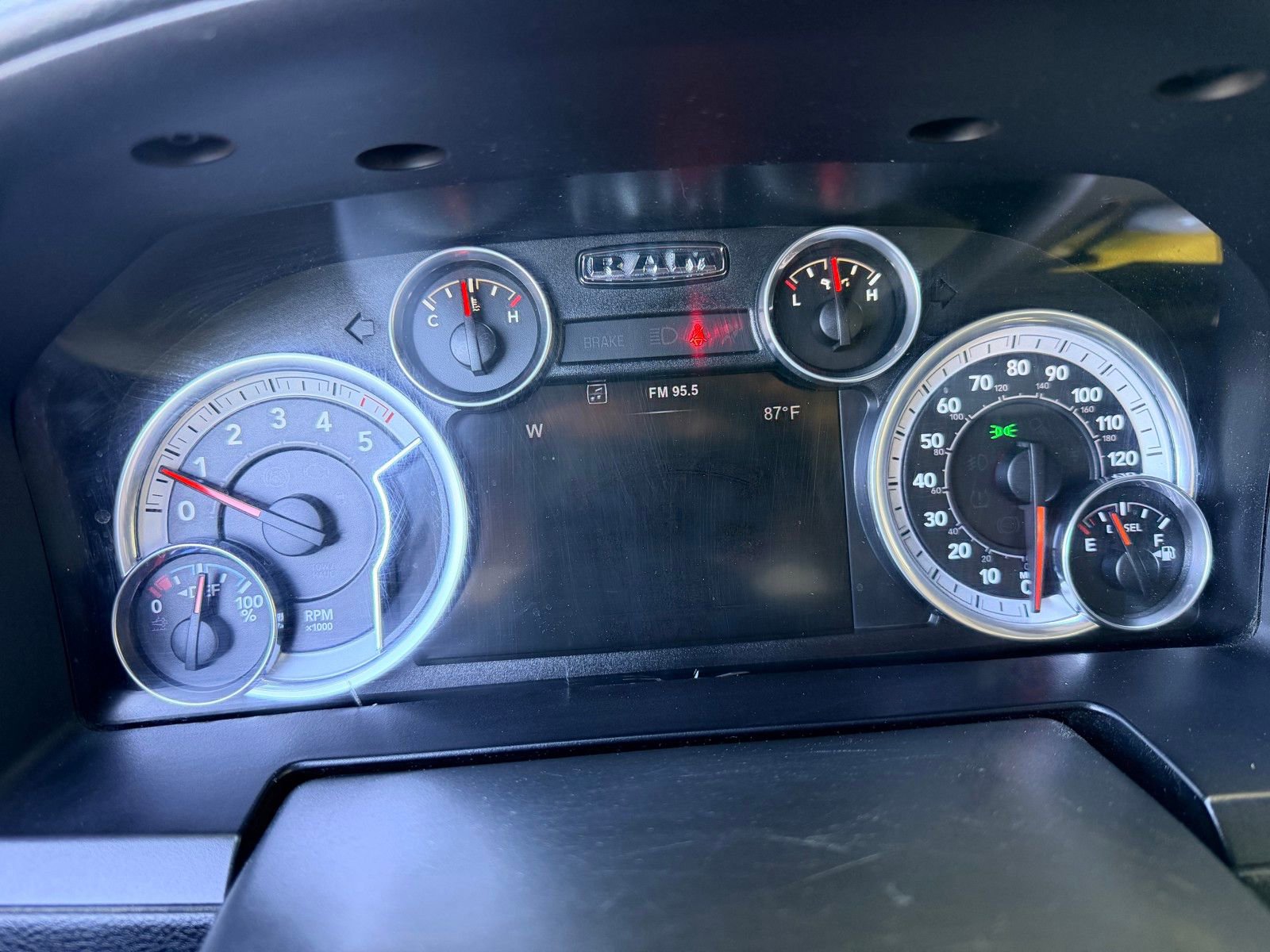 Used 2015 RAM 1500 Laramie w/ Convenience Group AWD/4WD image 10