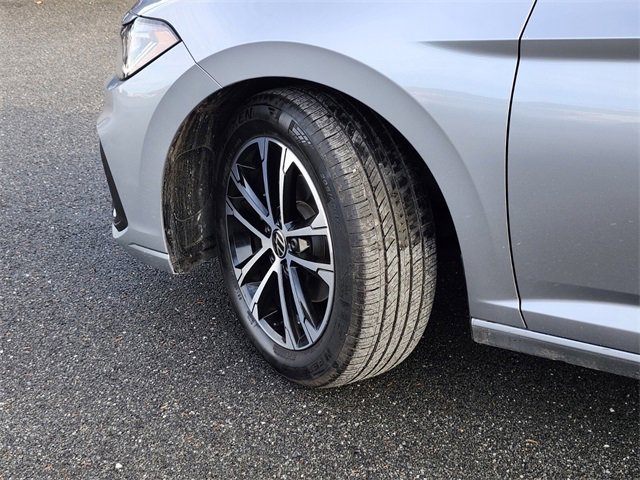 Used 2025 Volkswagen Jetta Sport image 29