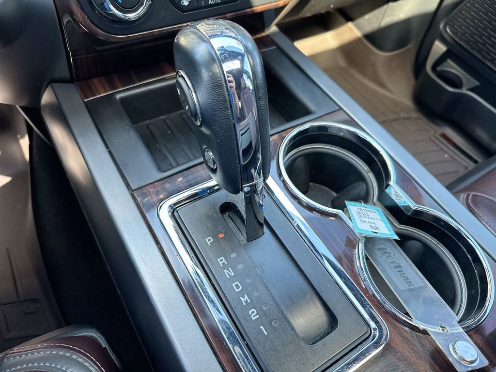 Used 2015 Ford Expedition Platinum image 18
