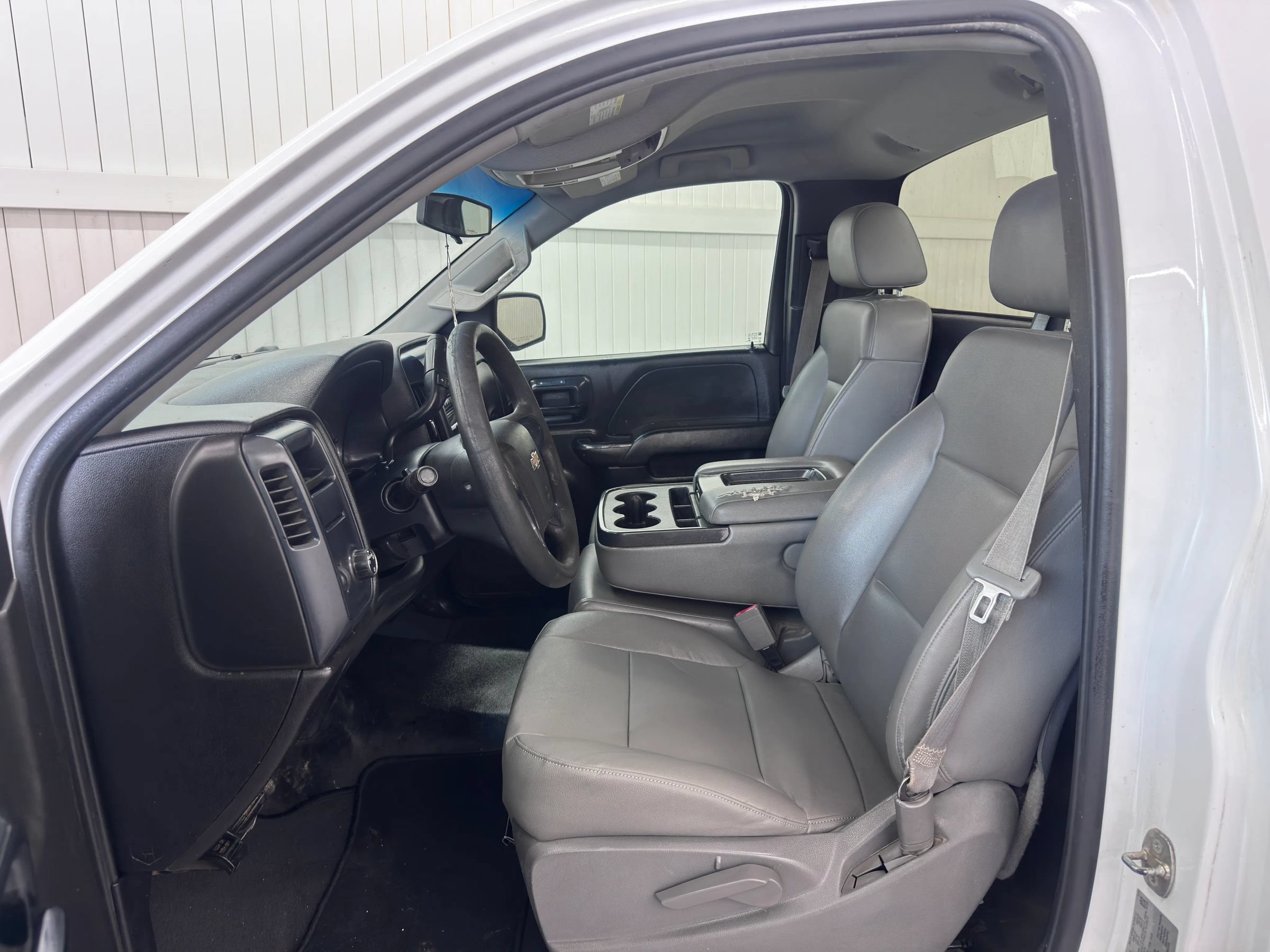 Used 2014 Chevrolet Silverado 1500 W/T RWD image 9