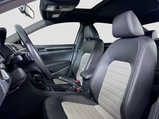 Used 2018 Volkswagen Passat 3.6 image 20