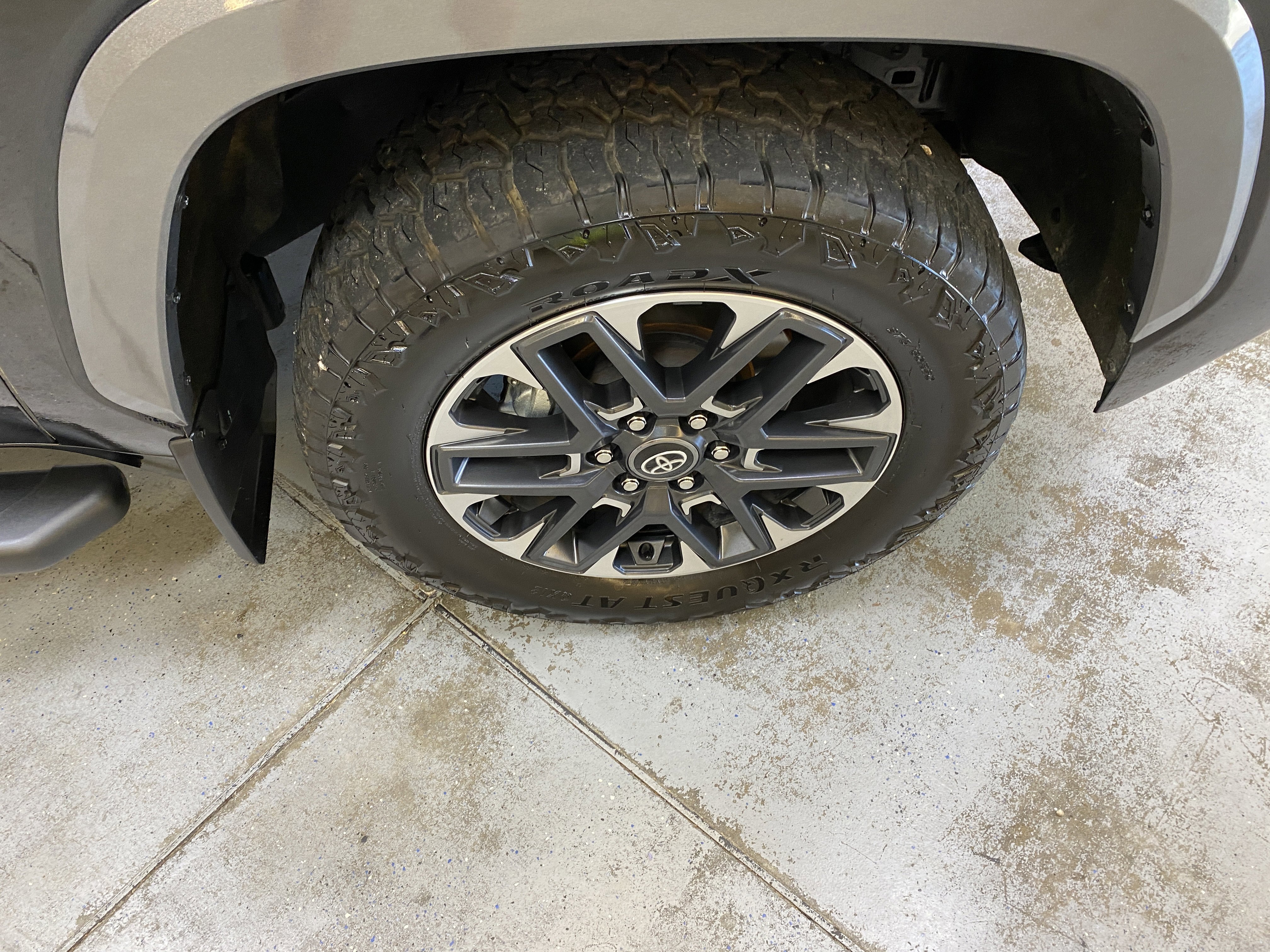 Used 2025 Toyota Tundra Limited w/ Power Package image 14