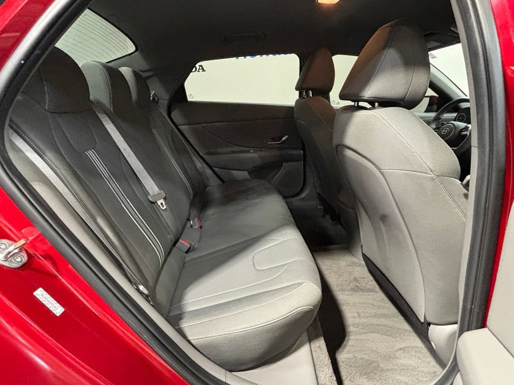Used 2023 Hyundai Elantra SEL w/ Convenience Package FWD image 29