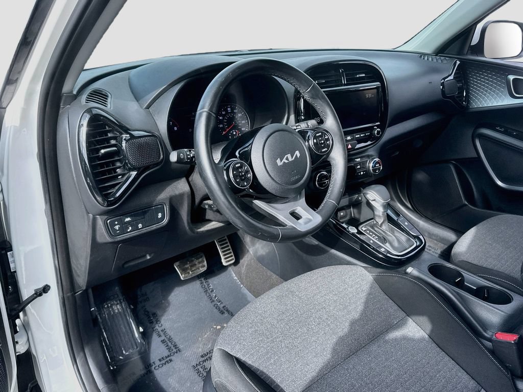 Certified 2022 Kia Soul EX FWD image 9