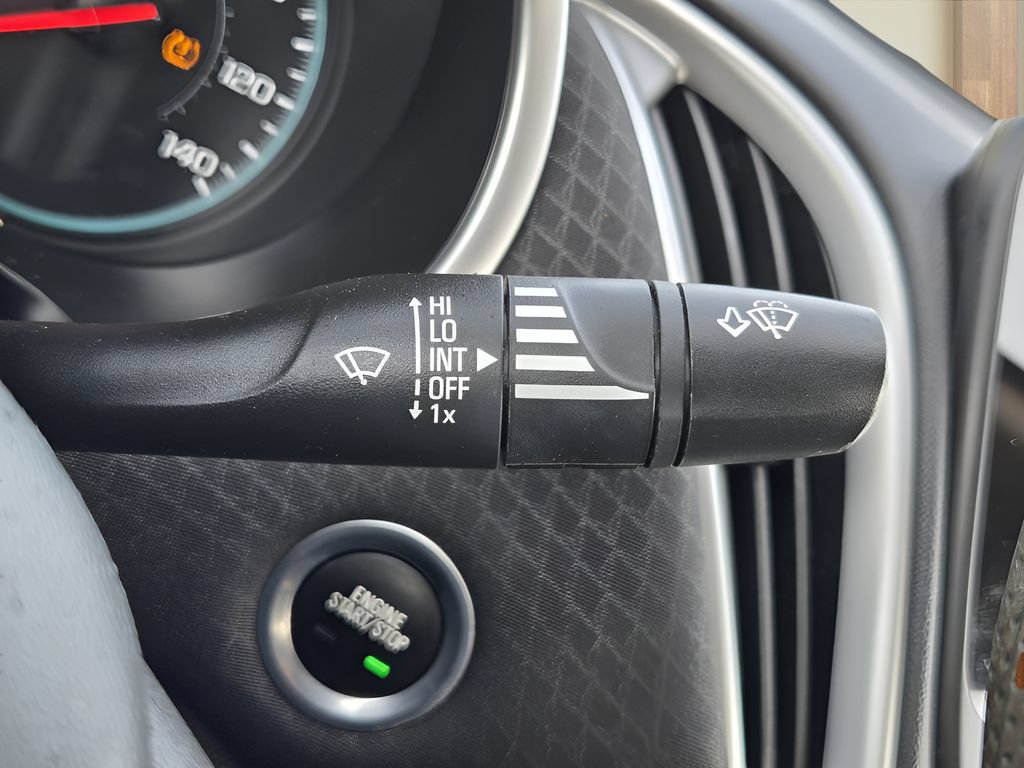 Used 2023 Chevrolet Malibu LS FWD image 28