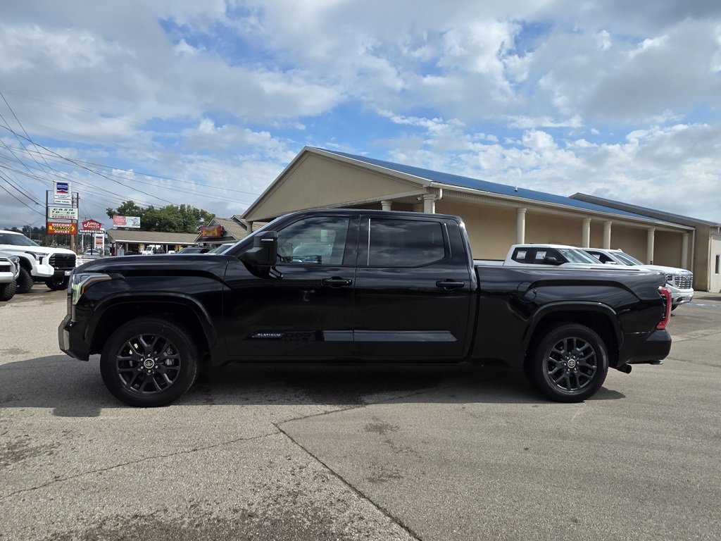 Used 2022 Toyota Tundra Platinum image 6