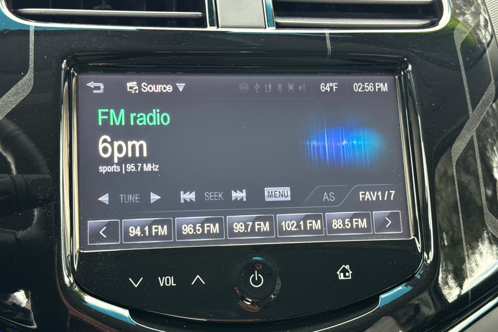Used 2014 Chevrolet Spark LT FWD image 27
