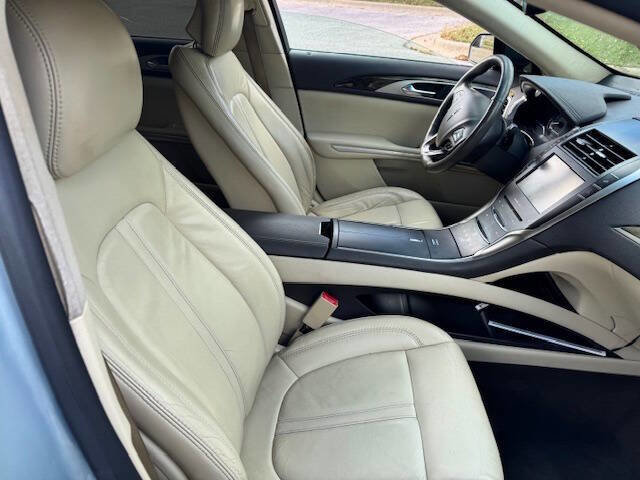 Used 2014 Lincoln MKZ Hybrid w/ Equipment Group 201A Select FWD image 25