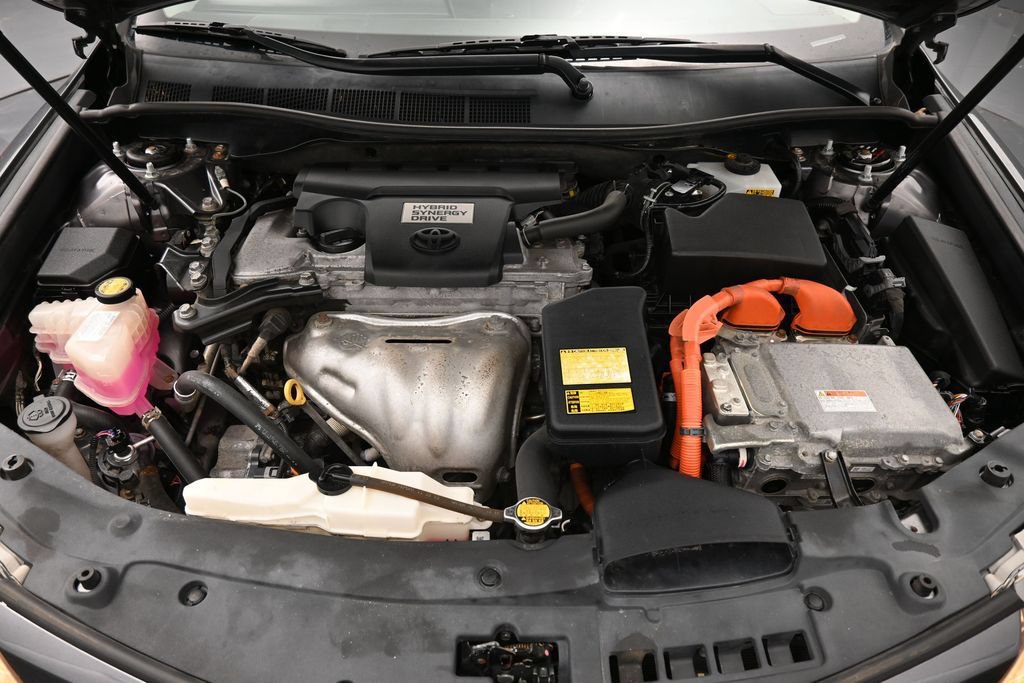 Used 2014 Toyota Camry SE w/ Moonroof Package FWD image 36