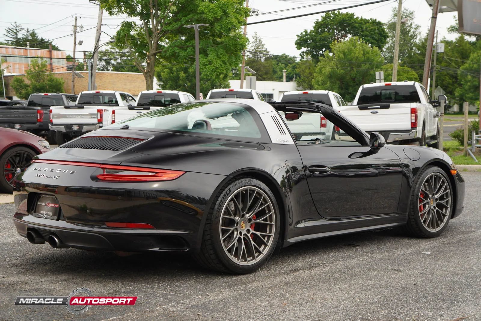 Used 2018 Porsche 911 Targa 4S AWD/4WD image 7