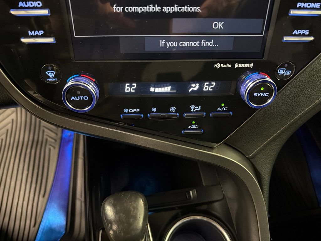 Used 2020 Toyota Camry XSE FWD image 13
