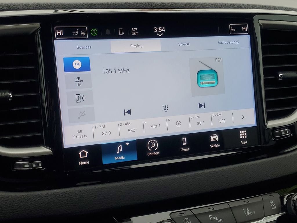 Used 2024 Chrysler Pacifica Touring-L FWD image 22