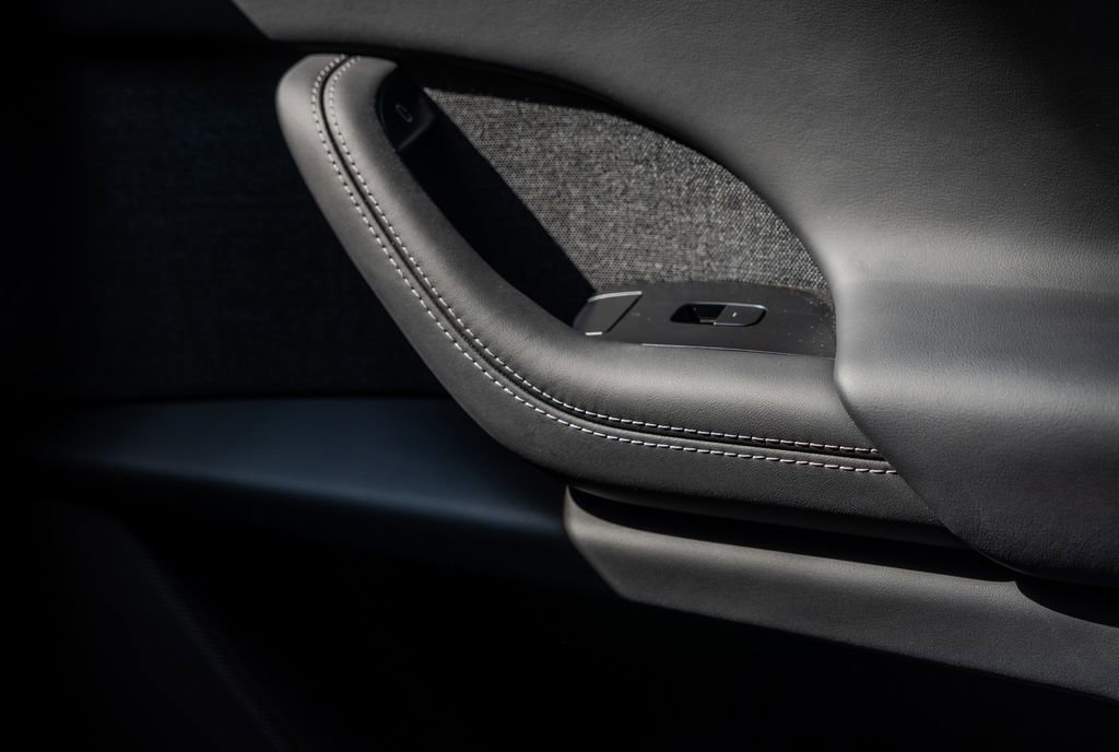 Used 2023 Tesla Model X image 14