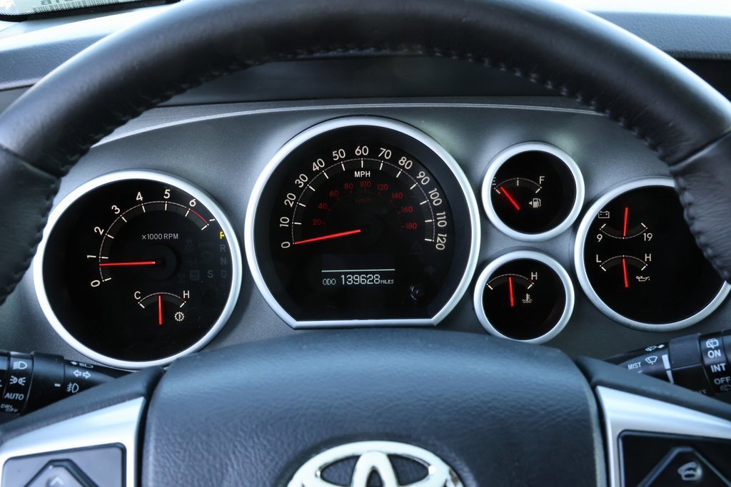 Used 2015 Toyota Sequoia Limited image 31