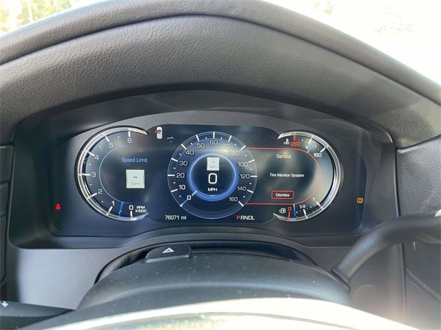 Used 2019 Cadillac Escalade Premium Luxury image 23