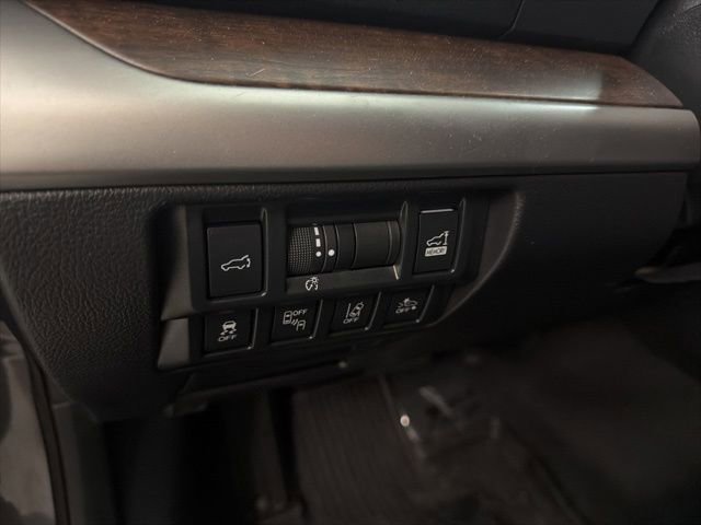 Used 2019 Subaru Outback 3.6R Limited AWD/4WD image 29