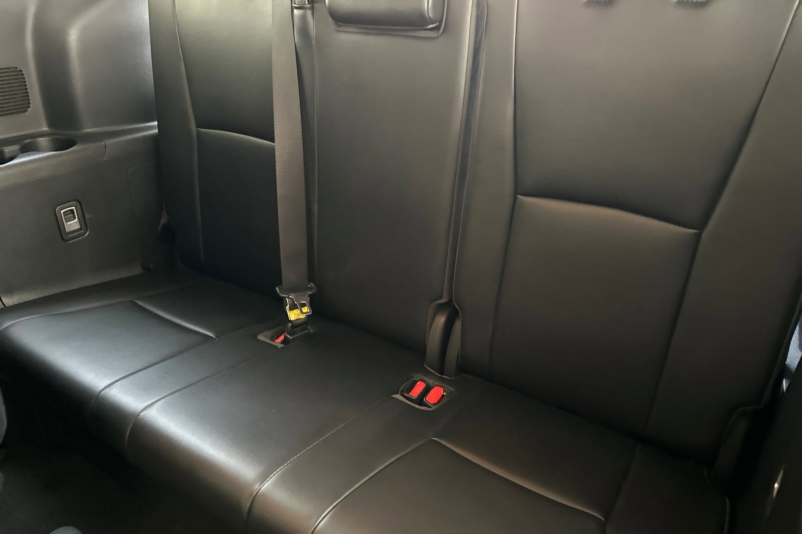 Used 2022 Toyota Highlander XLE image 15