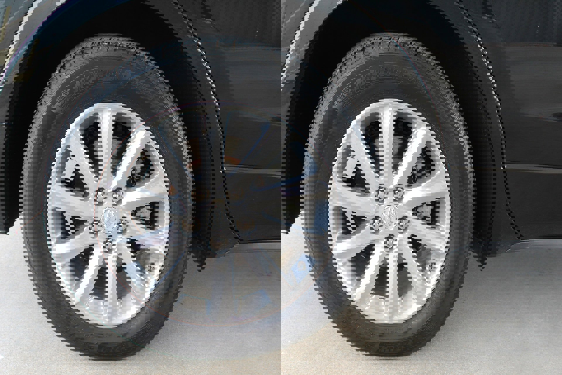 Used 2020 Buick Envision Essence image 56