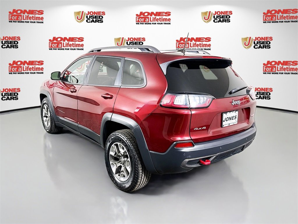 Used 2019 Jeep Cherokee Trailhawk image 2