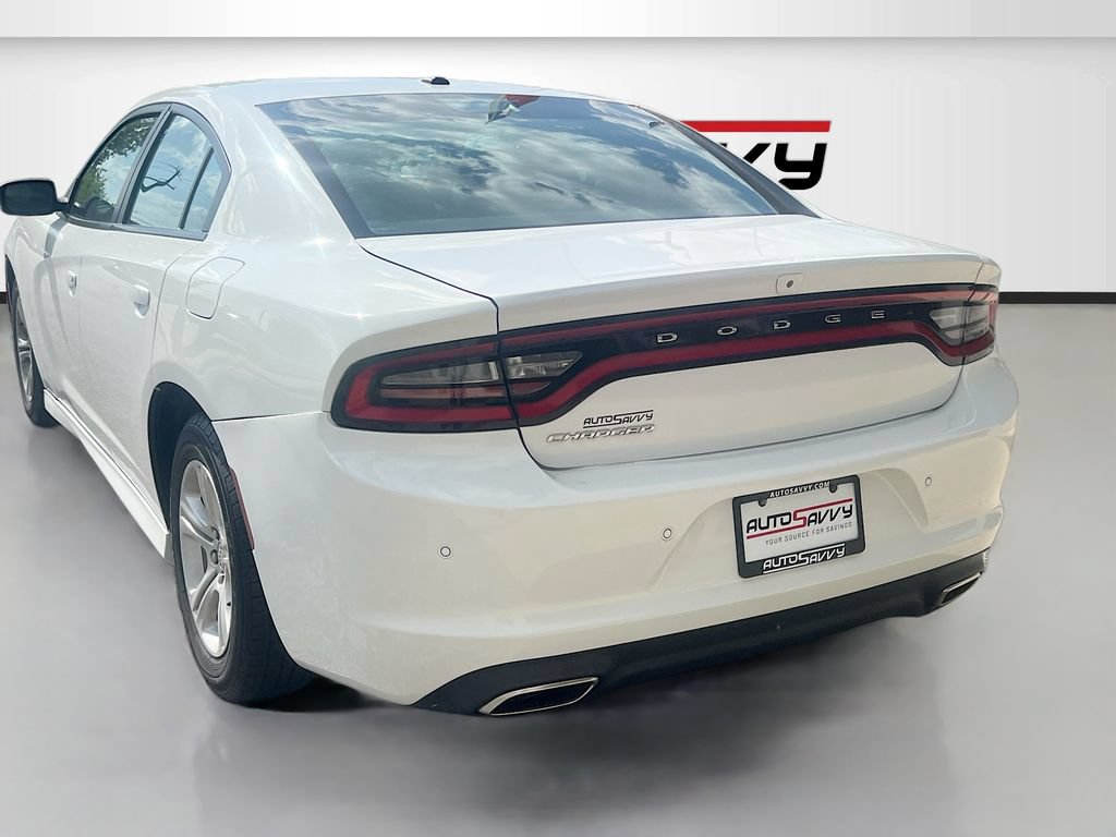 Used 2021 Dodge Charger SXT w/ Leather Interior Group RWD image 5