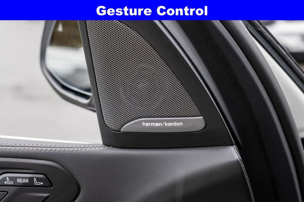 Used 2025 BMW X7 xDrive40i image 14