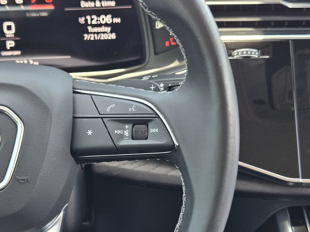 Certified 2023 Audi Q8 Premium Plus w/ Premium Plus Package AWD/4WD image 37