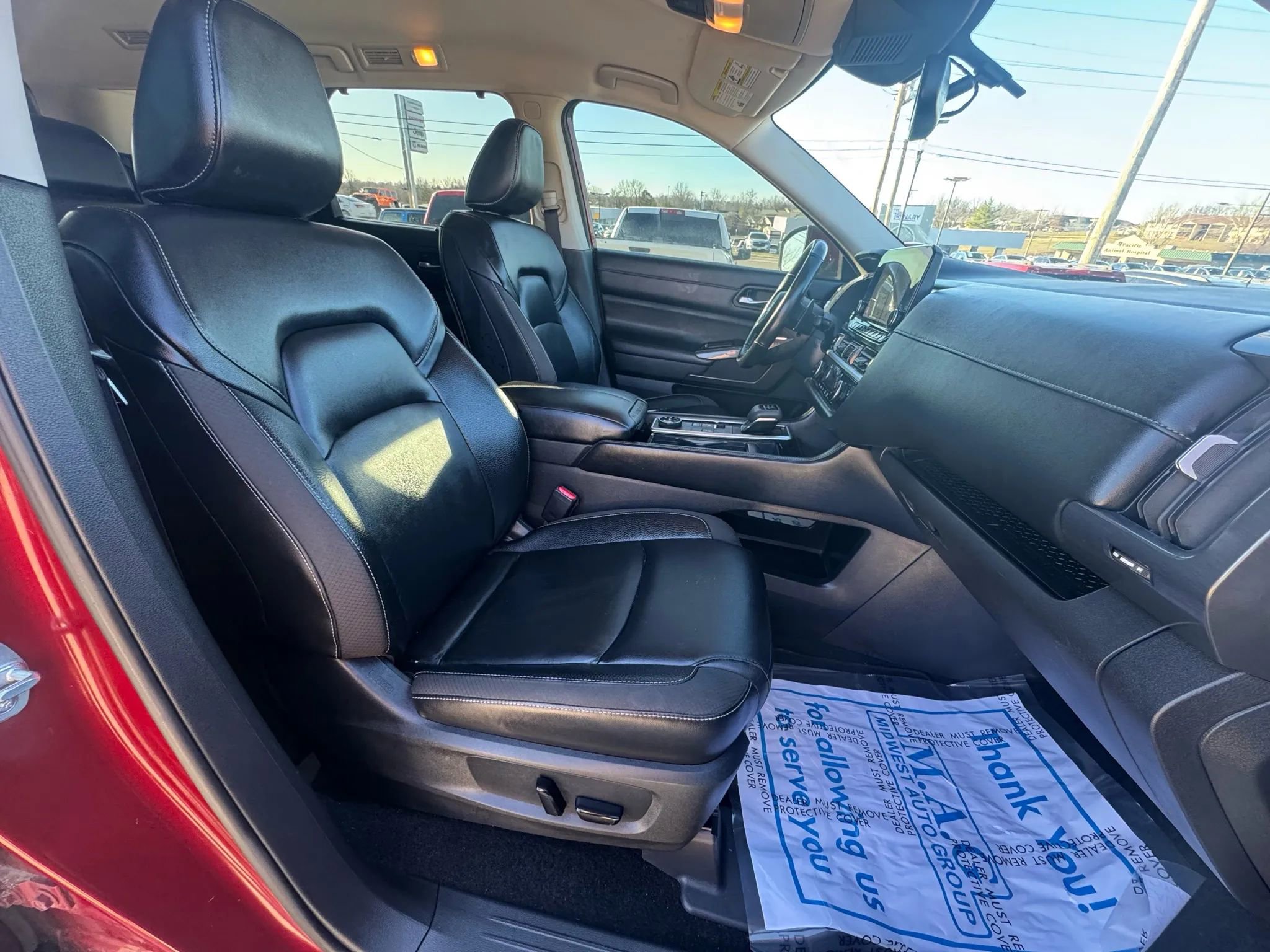 Used 2022 Nissan Pathfinder SL image 31