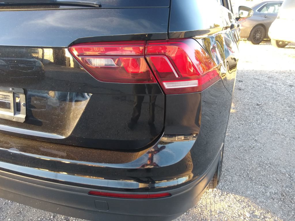 Used 2021 Volkswagen Tiguan S image 12