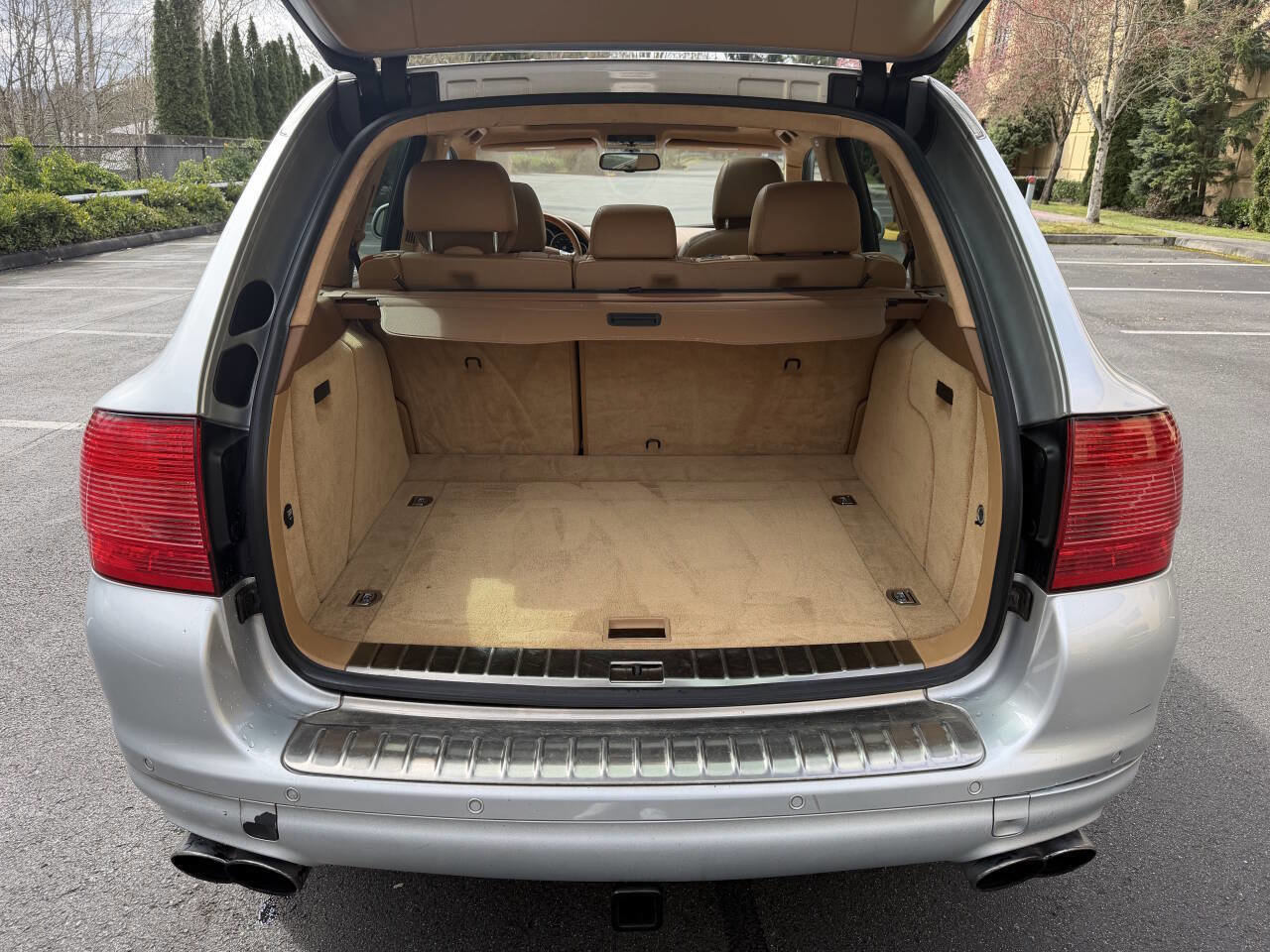 Used 2006 Porsche Cayenne Turbo image 8