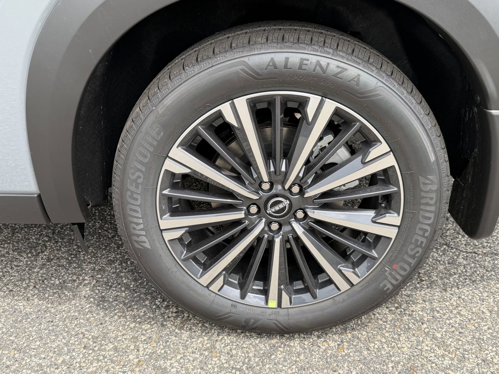 New 2026 Nissan Pathfinder Platinum FWD image 33