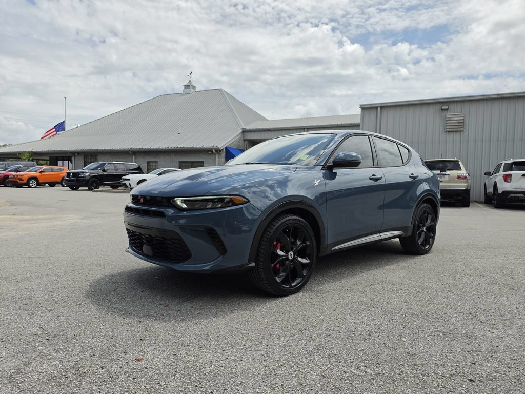 Used 2024 Dodge Hornet R/T Plus w/ Track Pack AWD/4WD image 2