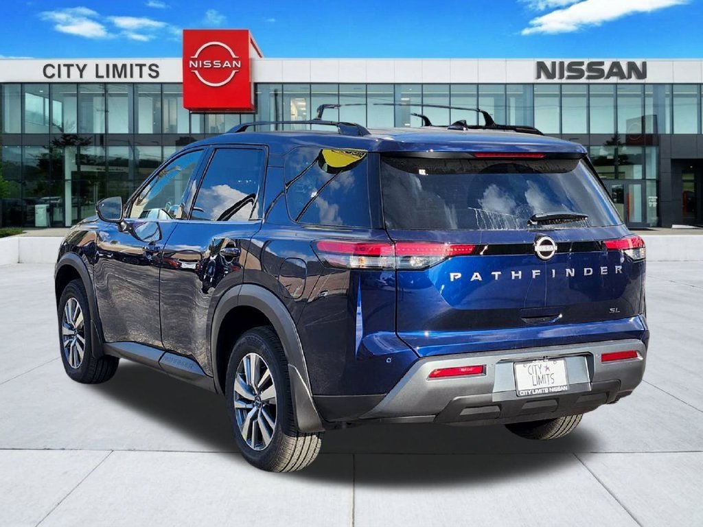 New 2026 Nissan Pathfinder SL FWD image 3