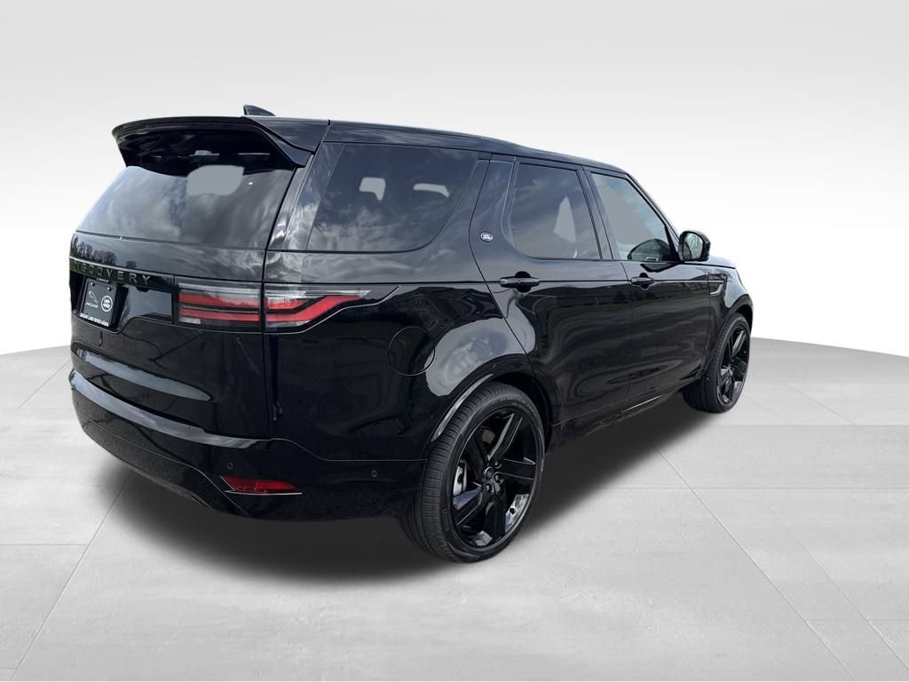 New 2025 Land Rover Discovery Dynamic SE image 7