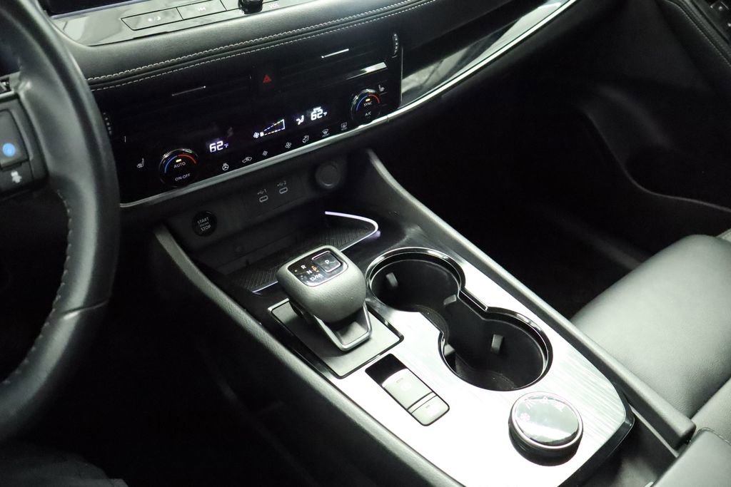 Used 2024 Nissan Rogue SL image 37