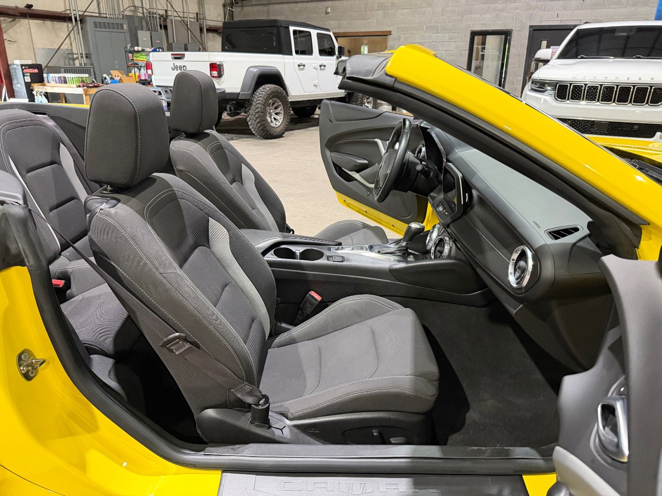 Used 2017 Chevrolet Camaro SS RWD image 29