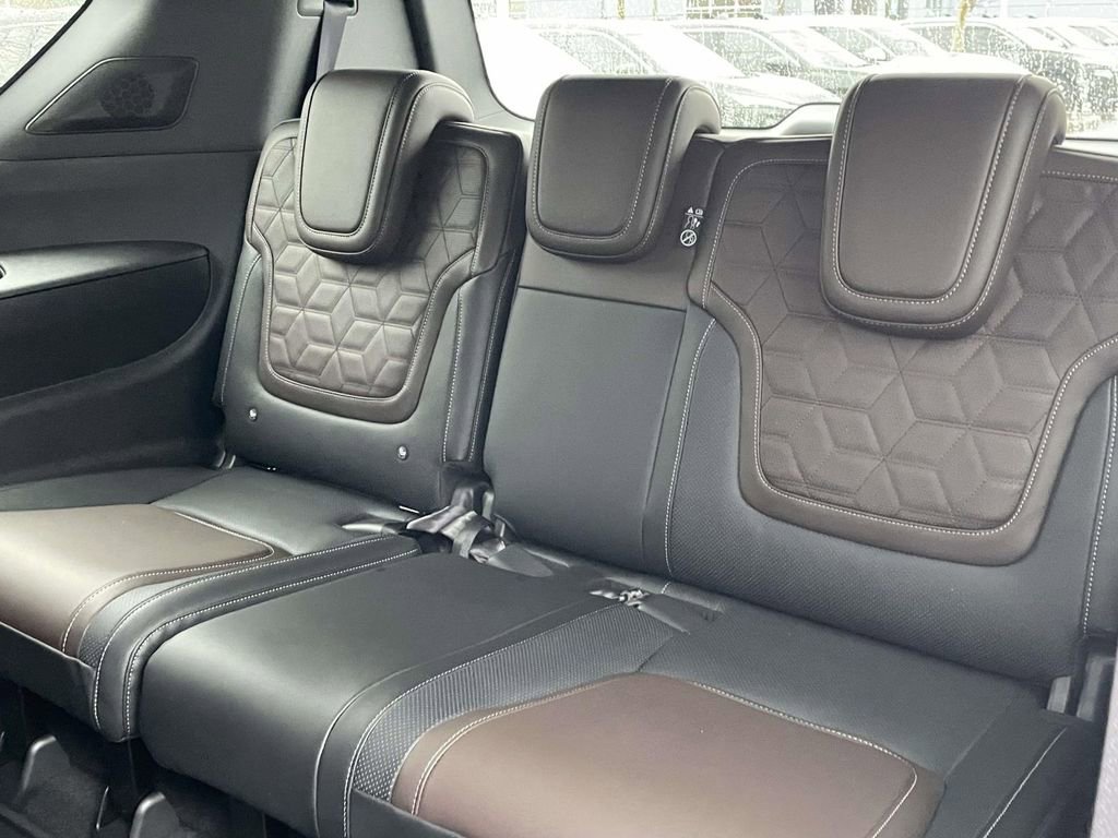 New 2026 Nissan Armada Platinum w/ Accent Package image 8