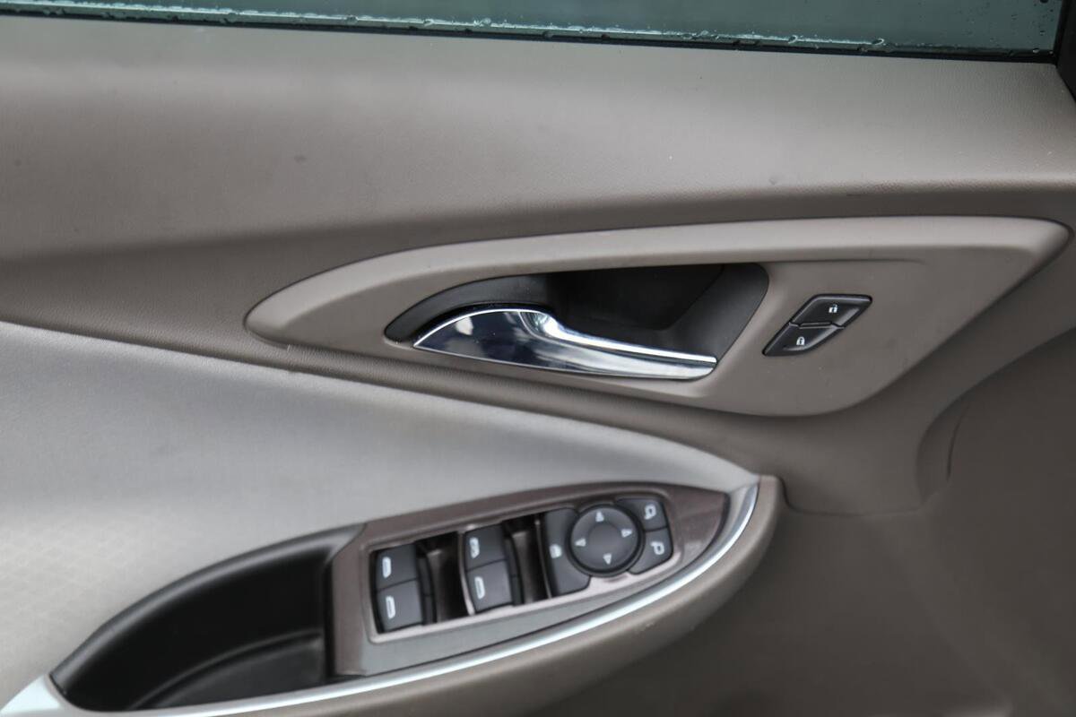 Used 2022 Chevrolet Malibu LT image 7