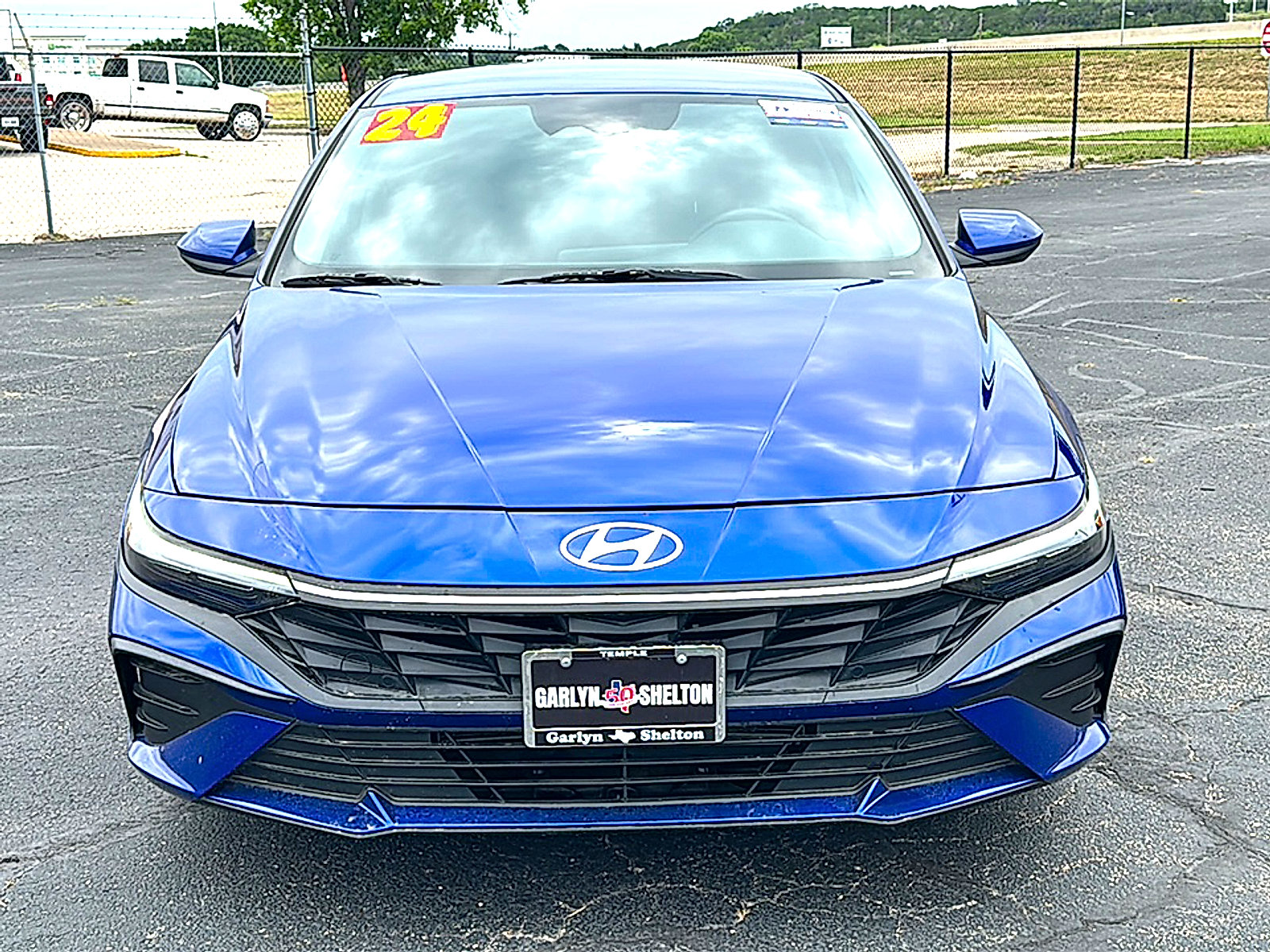 Used 2024 Hyundai Elantra SEL FWD image 11