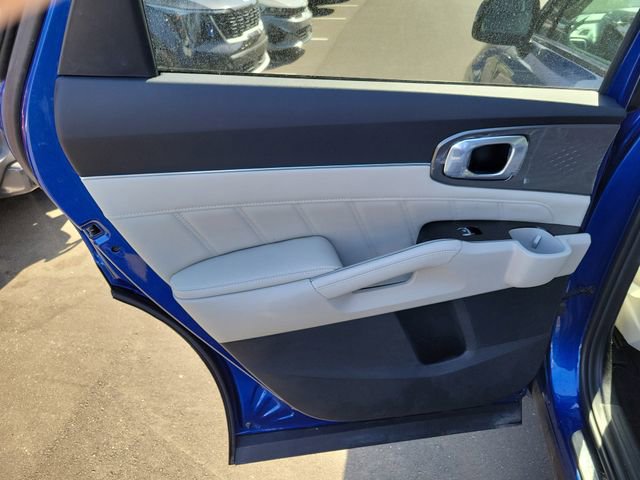 Used 2022 Kia Sorento SX image 32