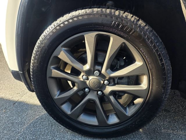 Used 2016 Jeep Grand Cherokee Limited 75th Anniversary image 9