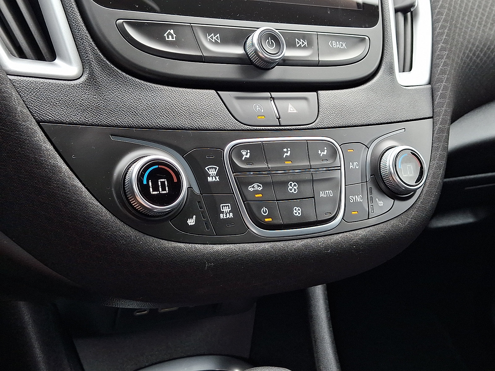 Certified 2024 Chevrolet Malibu LT FWD image 15
