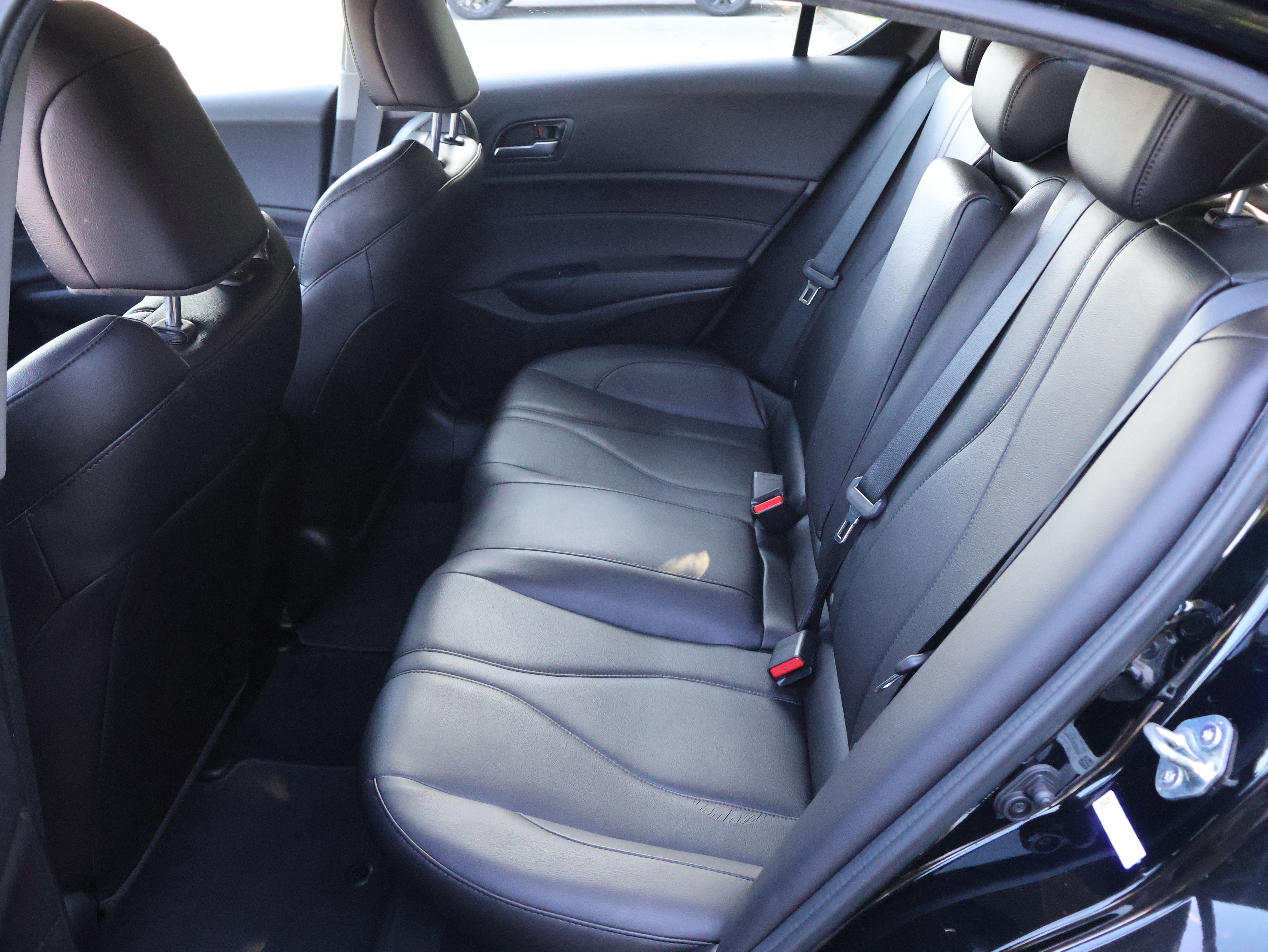 Used 2020 Acura ILX FWD image 9