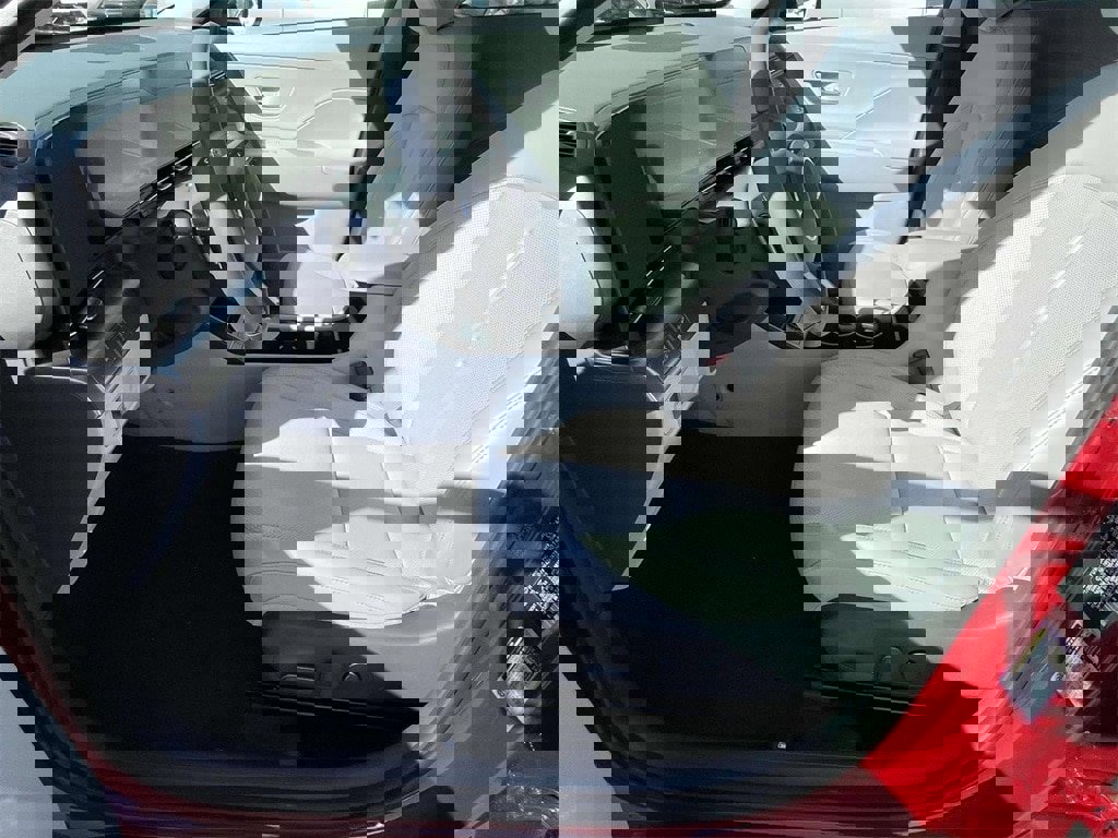 New 2026 Hyundai Kona SEL Premium image 13