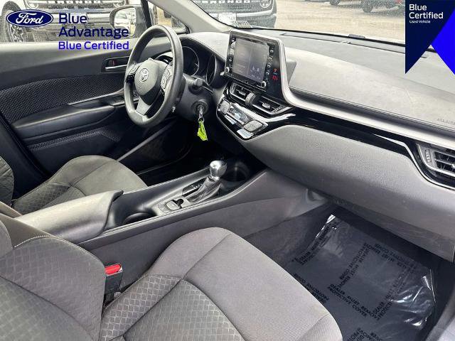 Used 2021 Toyota C-HR LE FWD image 28